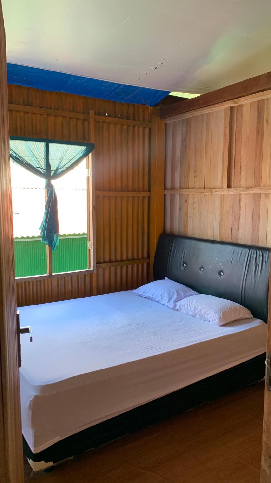 Nasrul House Homestay For Backpackers Maros Dış mekan fotoğraf